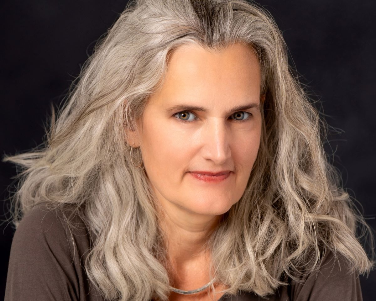 The Art of the Short Story, with Guest Judge Carolyn Kuebler